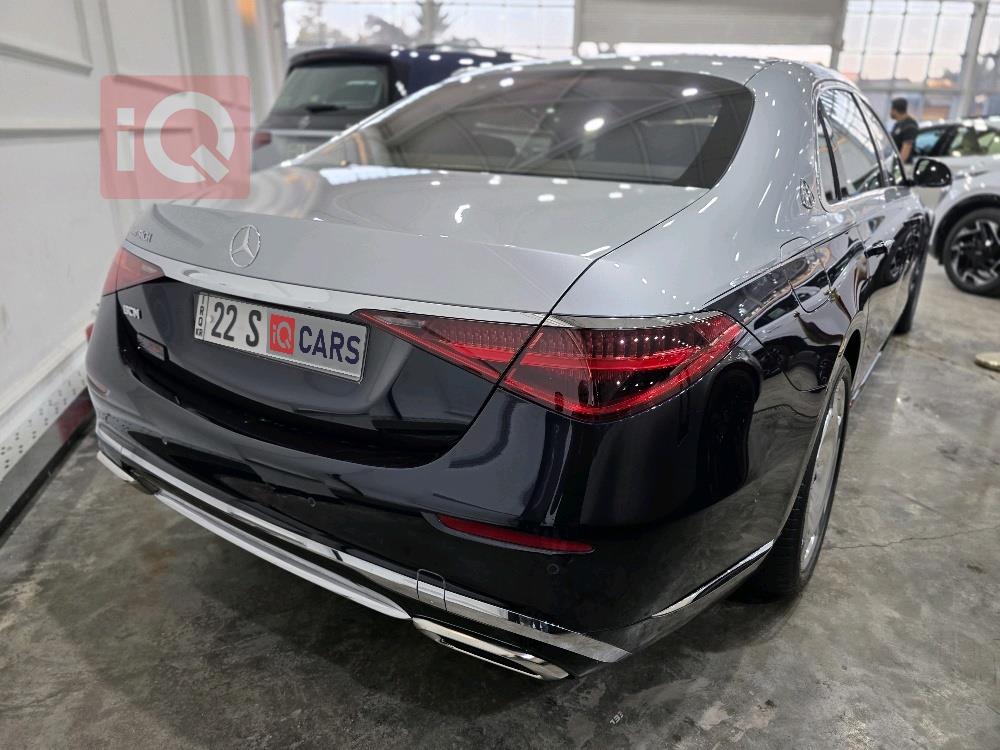 Mercedes-Benz S-Class Maybach